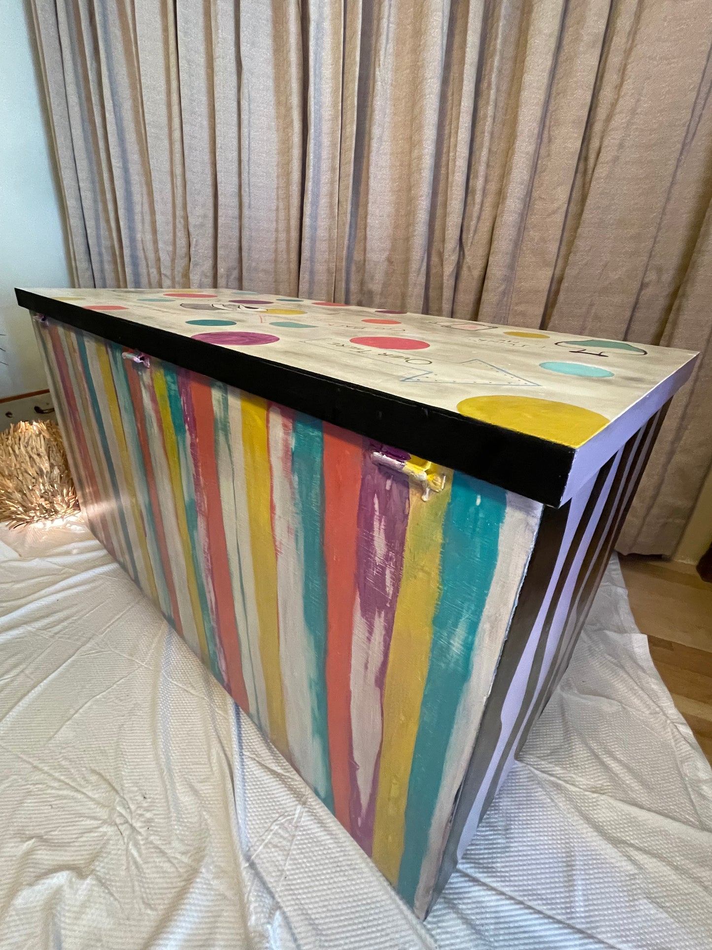 I’m Late! Alice inspired blanket box or toy chest