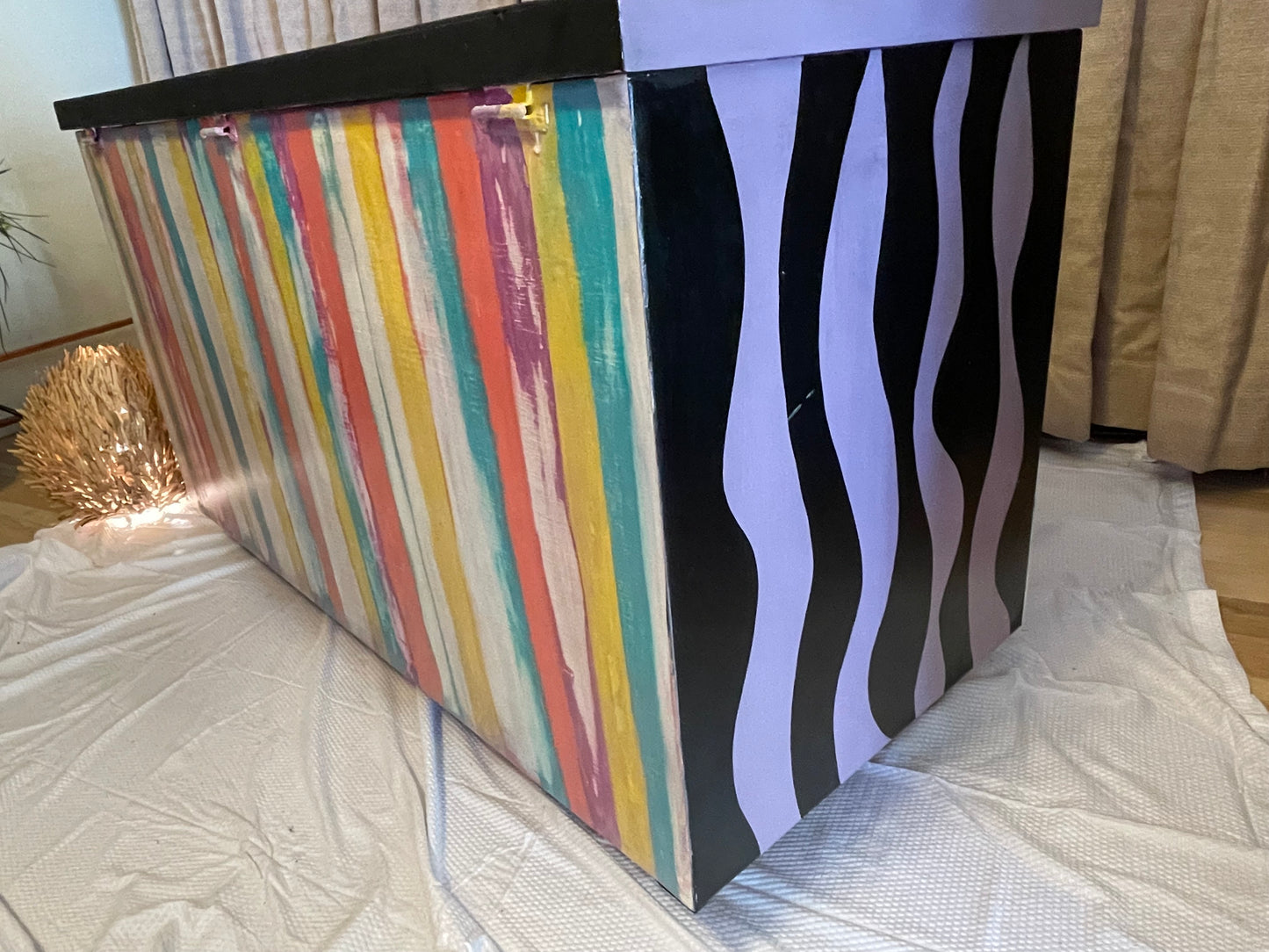 I’m Late! Alice inspired blanket box or toy chest